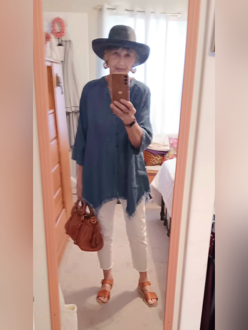 Meet your Posher, Carolyn